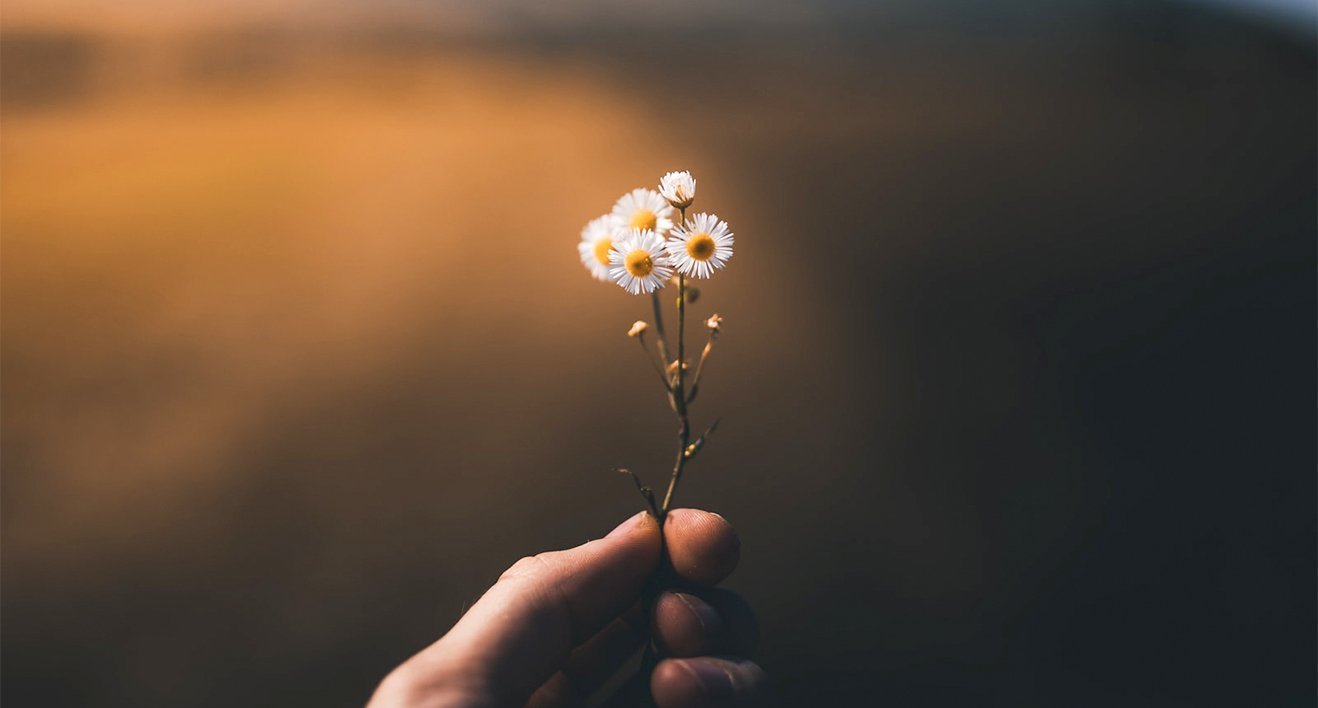 How to Keep Your Kids’ Spirits Lifted—Even When Yours Are Down - Stonz