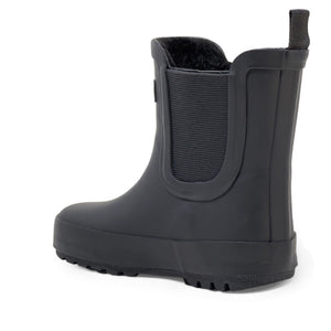 Stonz urban boot in black back view 