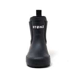 Stonz urban boot in black front view 