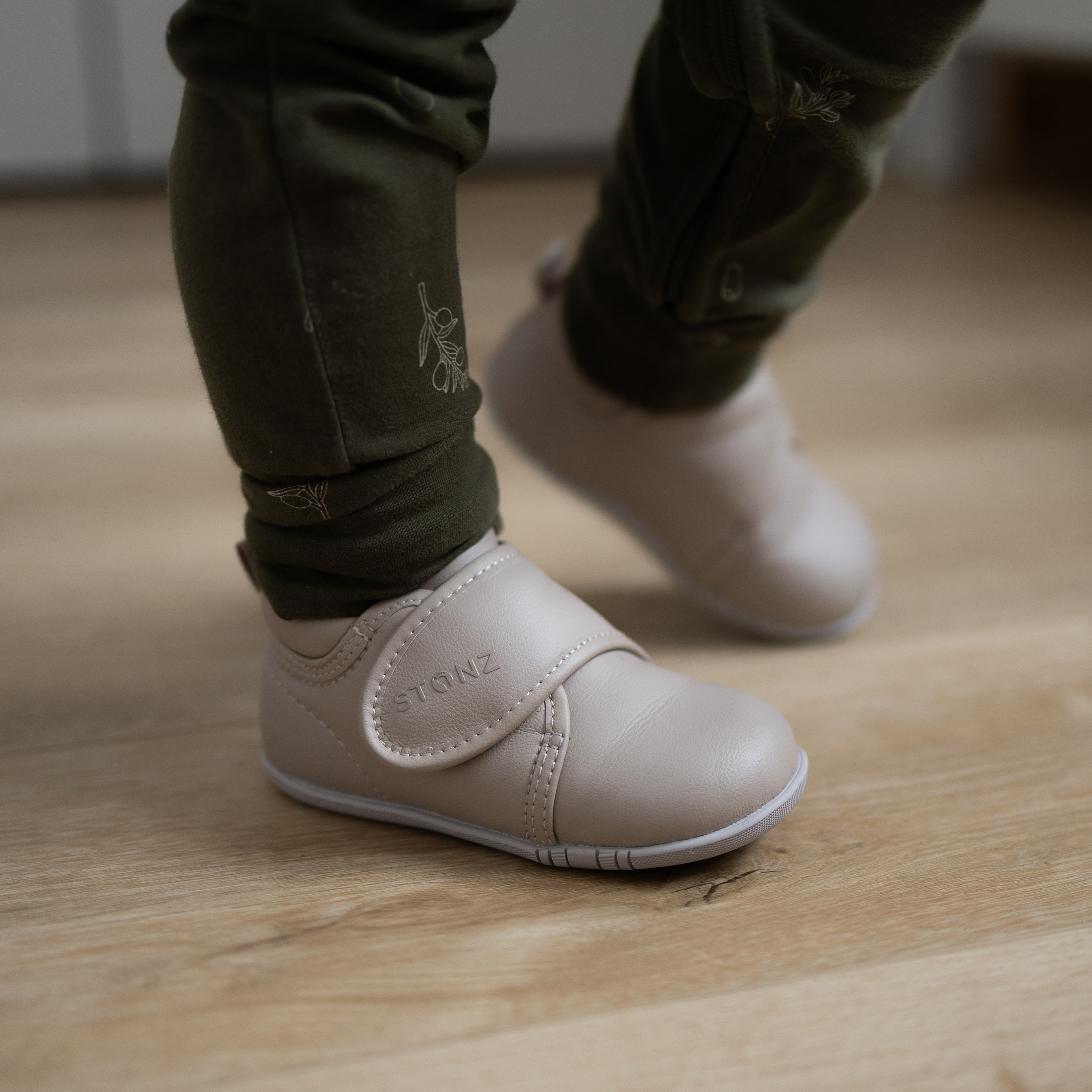 Cruiser Everyday Dressy Shoes for Babies - Stonz alt::Dune/Grey