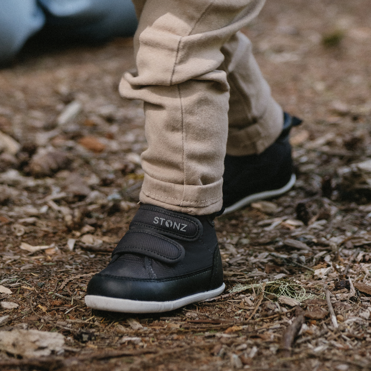 alt::Charcoal/Black