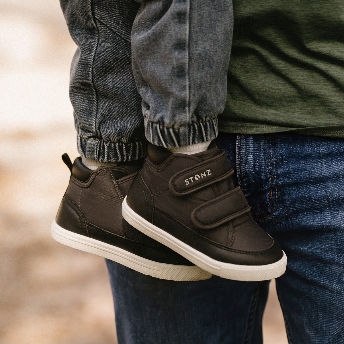 alt::Charcoal/Black