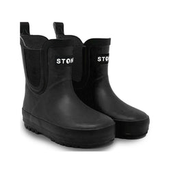 Stonz Urban Natural Rubber Rain Boots in Black with Liner. Sideview